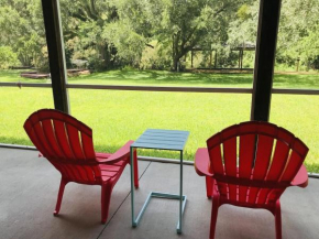 Hidden City Riverfront Apt Near Lakes Golf & Disney